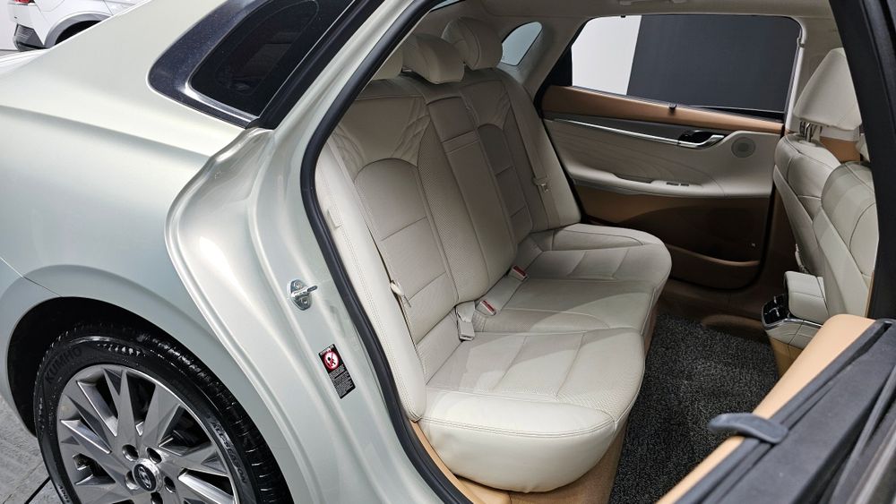 Hyundai Grandeur Calligraphy