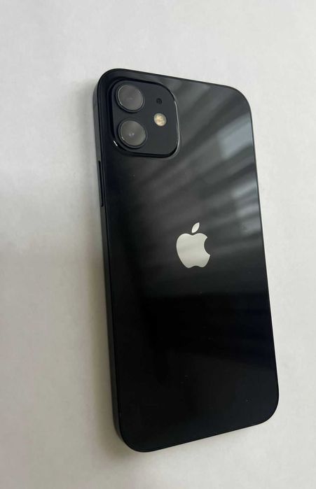 Продается Iphone 12 128 Gb в отличном состоянии