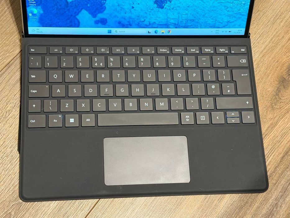 Microsoft Surface Pro 8 i5-1145G7/8RAM/256SSD/Iris XE/3K Touch 120Hz