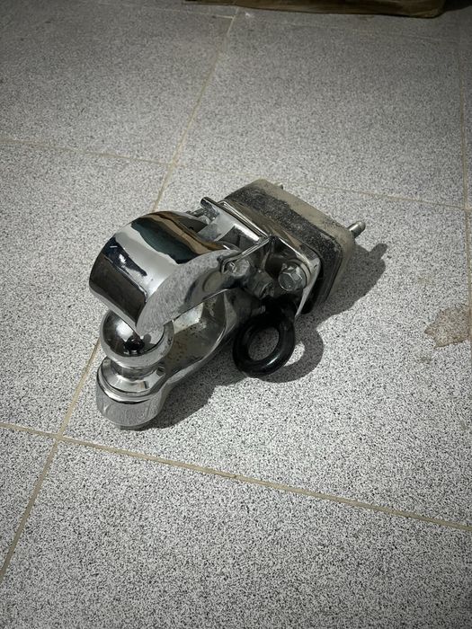 Фаркоп Toyota LC 300