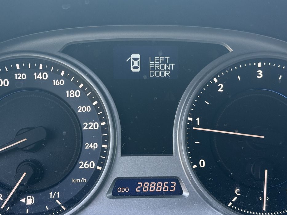 Lexus is 220d 2009 motor 2.2 diesel