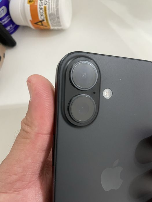 iPhone 16 c гарантией