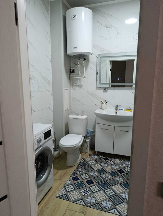 продам 2 комн квартиру евро в центре