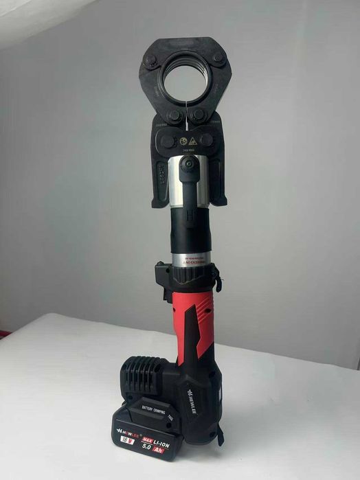 masina sertizat/taiat marime standard 2 baterii 5Ah bacuri TH, U, V, M