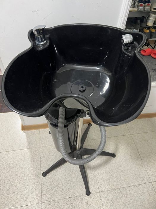 Be Blond мойка парикмахерская черный 48х137 см