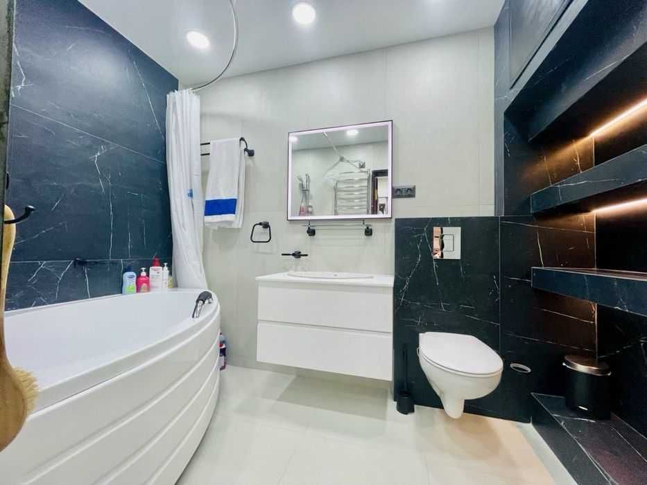 Голубые купола Премиум 3-комнатная в центре. Спецплан. ЦУМ, МВД