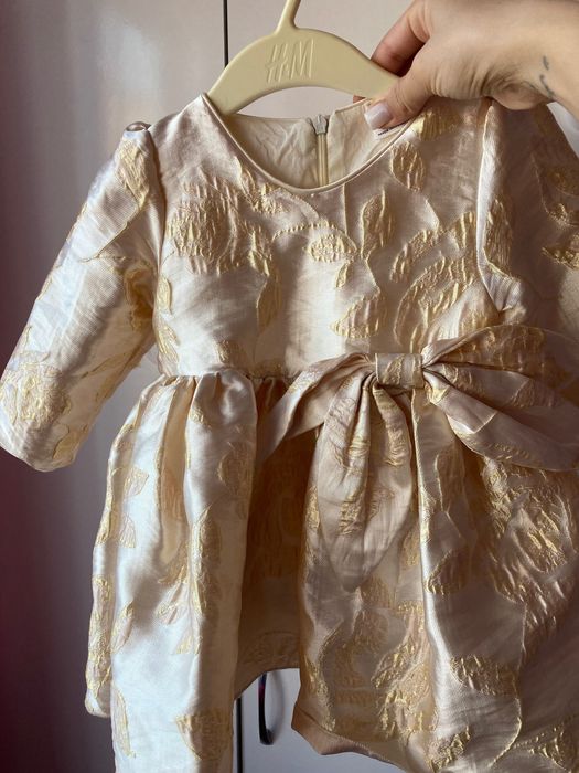 Страхотна рокля за малка принцеса