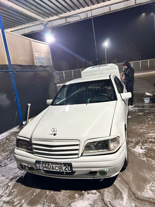 Мерседес с200 год 1994