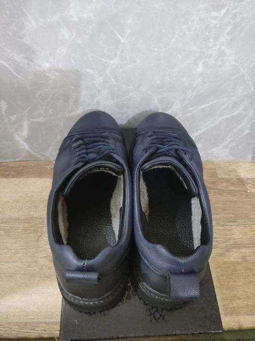 Продам обувь  43размер