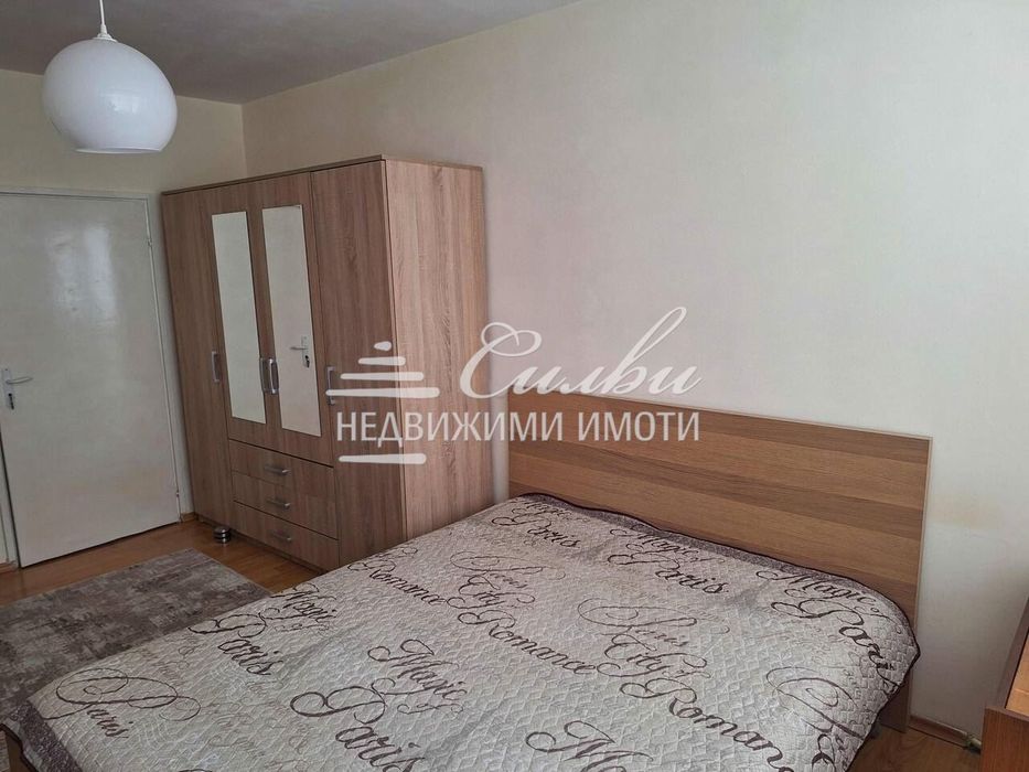 Тристаен апартамент-кв. Боян Българанов 1