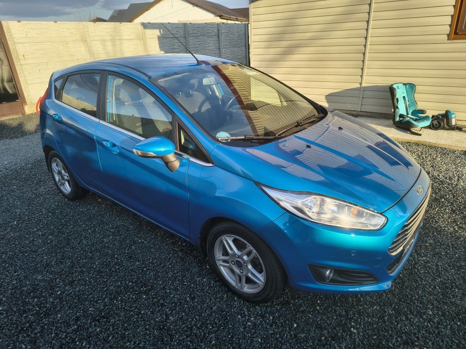 Ford fiesta mk6 2013