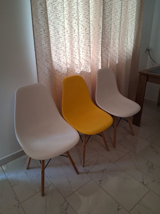 Scaune living sau bucatarie