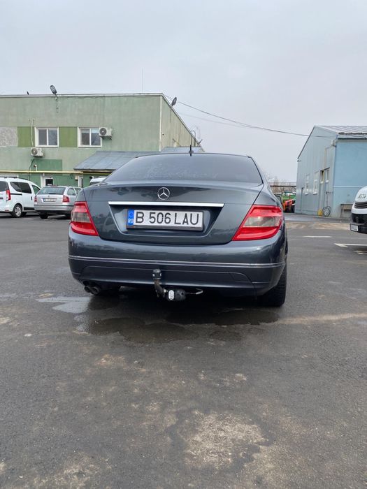 Mercedes-Benz C200