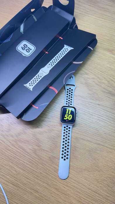 Apple Watch 7 Nike 45mm