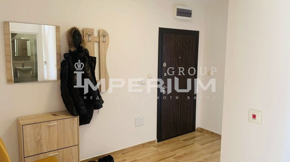 Дава се под наем Тристаен апартамент в Варна, Левски - 100 кв.м за 648.21 € - Снимка #4