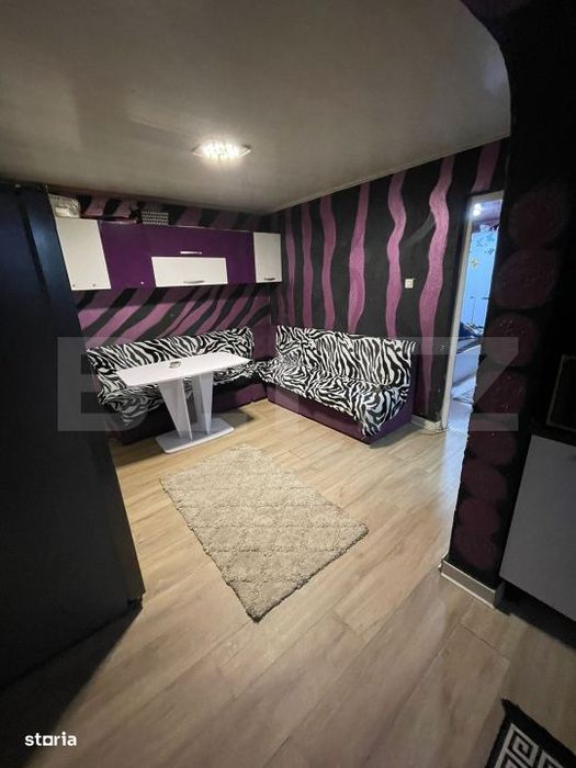 Casa de vanzare, 97 mp, zona Piata Centrala