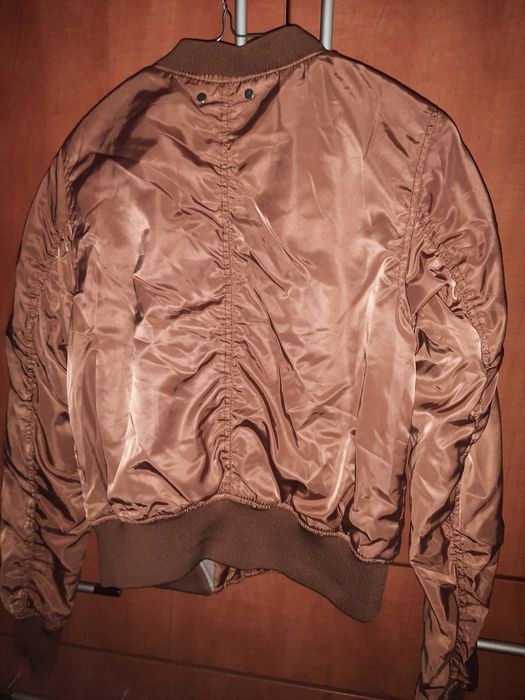 geaca bomber maro