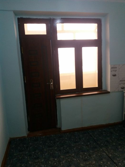 Qarshi Shahar 4 micro rayon chulquvar mahallasi 5 etaj 2 xonali remont