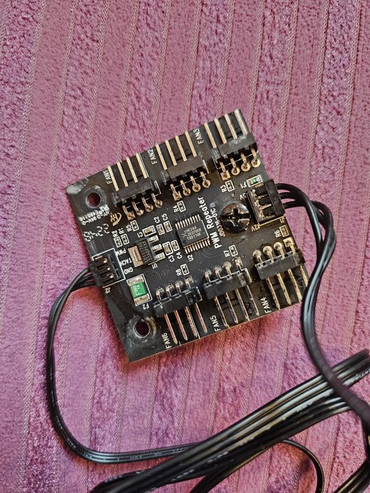 Контролери за вентилатори (Оригинални Corsair)