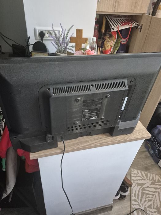 Televizor 24" 60 cm