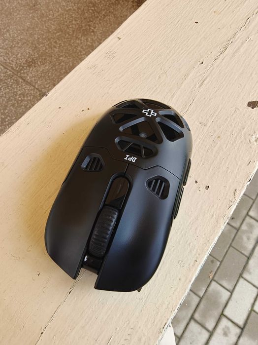 Mouse QwertyKey QKM1 Wireless Bluetooth Charging Dock