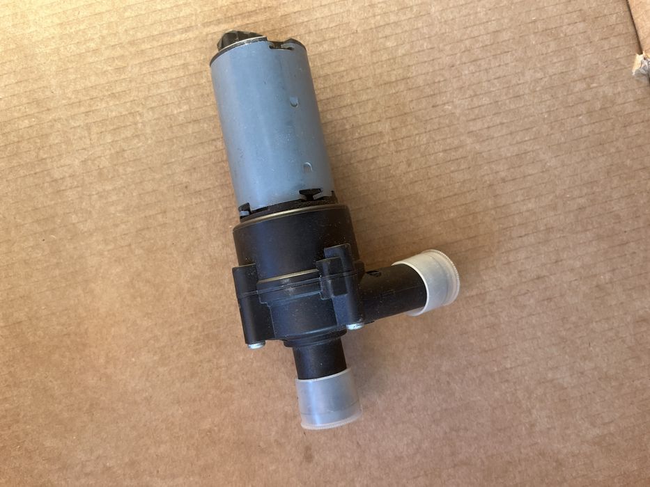 Продам помпу для автомашин, BOSCH