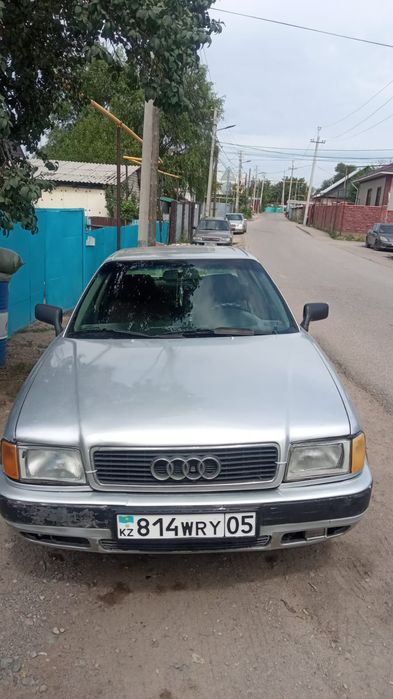 Audi 1992 года 2.3 автомат