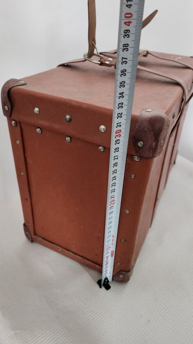 Чанта кутия куфар ретро стара кожа