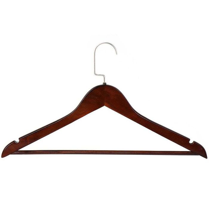 Деревянная вешалка