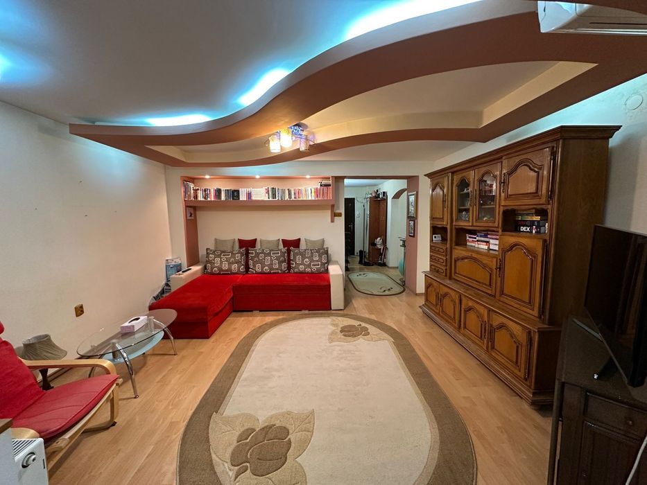 Apartament cu 3 camere, spațios
