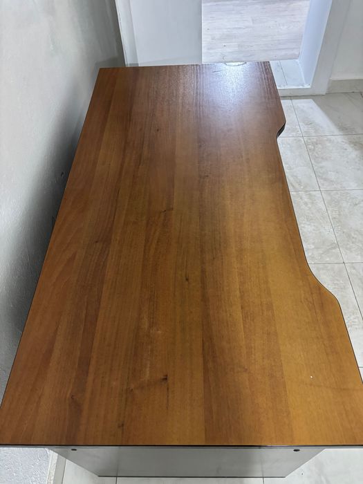 Стол офисный/школьный