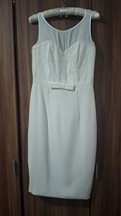 Rochie alba eleganta