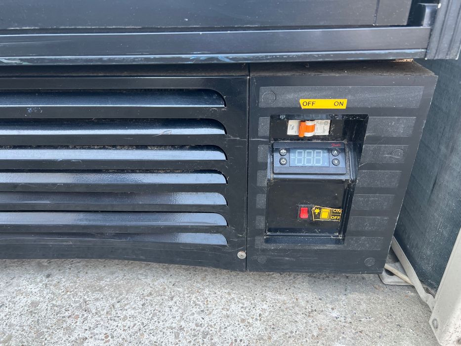 Двойна витрина.Внос Германия.