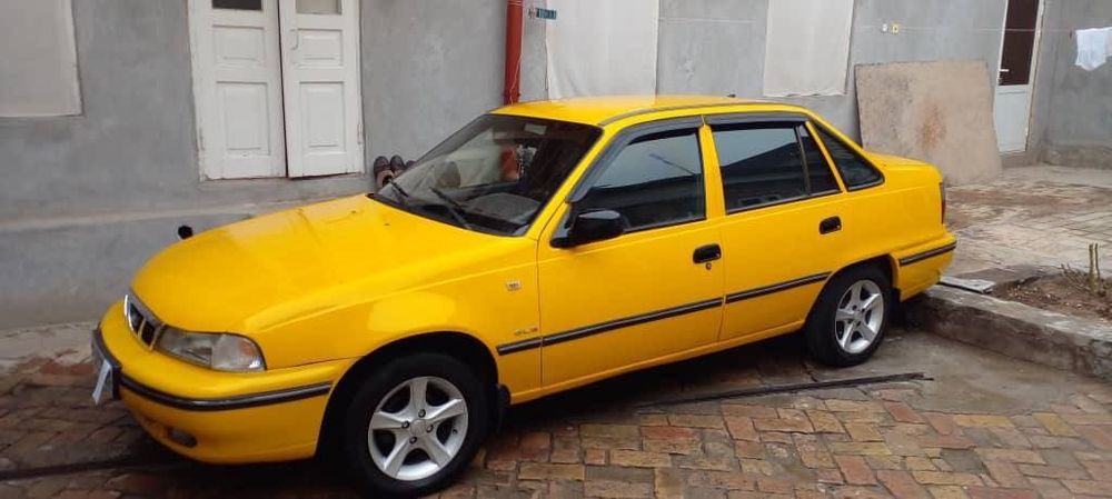 Nexia 1 sotiladi vikupga beriladi ...