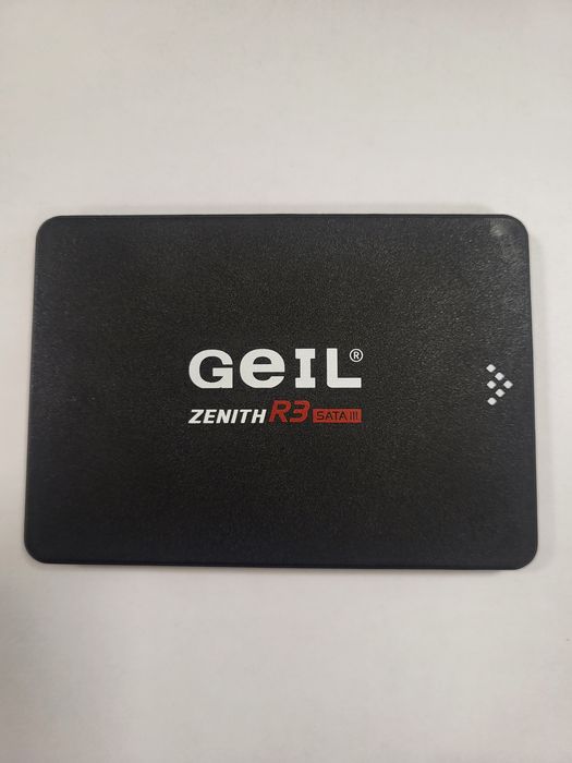 Продается SSD 256