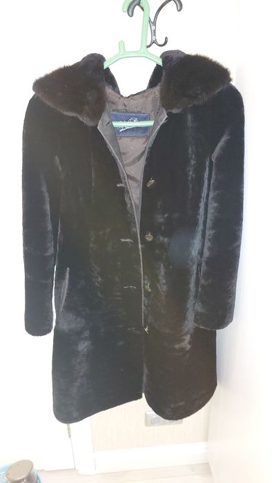 Шубу продам и парку