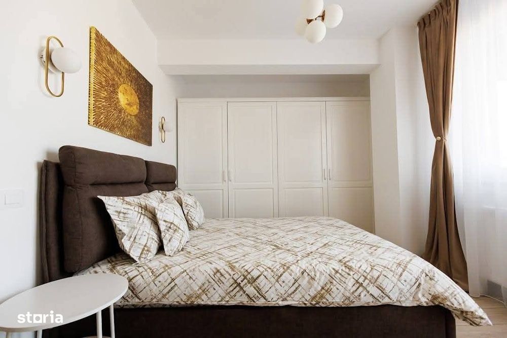 Se închiriază apartament 3camere bloc nou loc parcare curte interioara