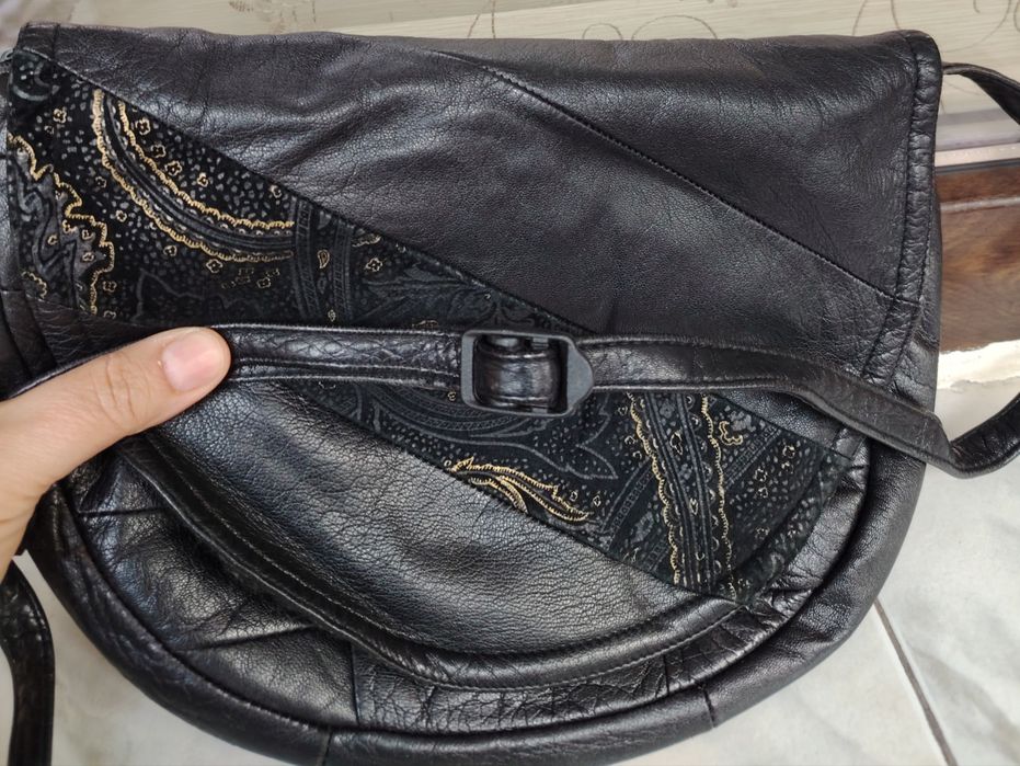 Geanta neagra de piele naturală
