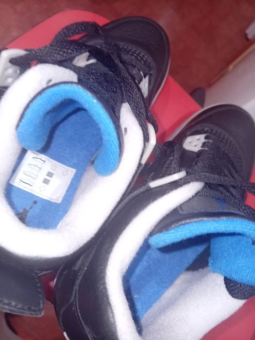 Jordan air retro 4