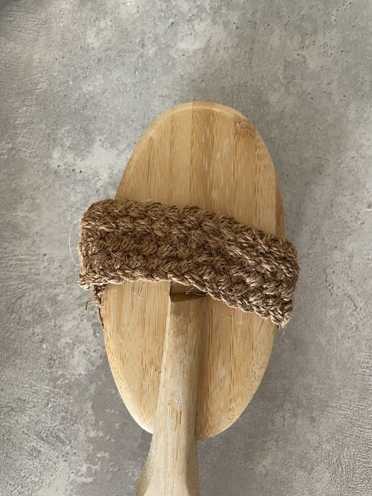 Щетка для массажа и скраба