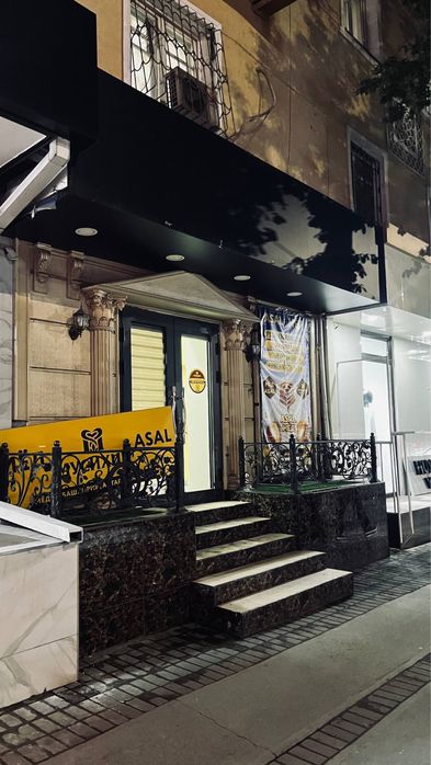 Аренда. 1 линия. 80м2 +40м2 подвал. Метро Бодомзор