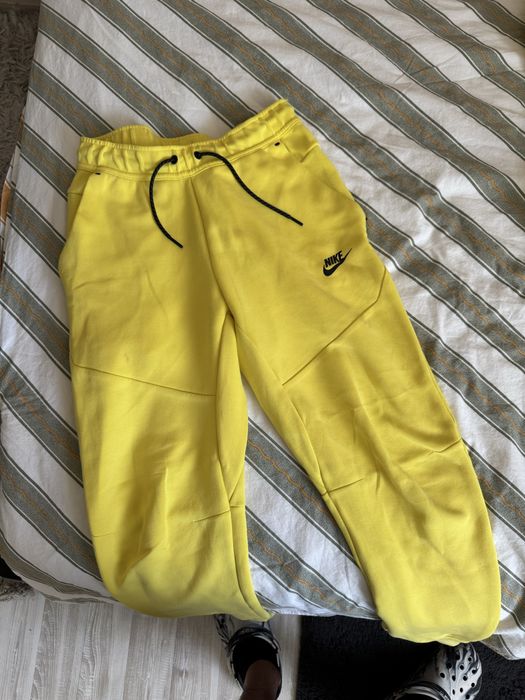 Nike tech fleece