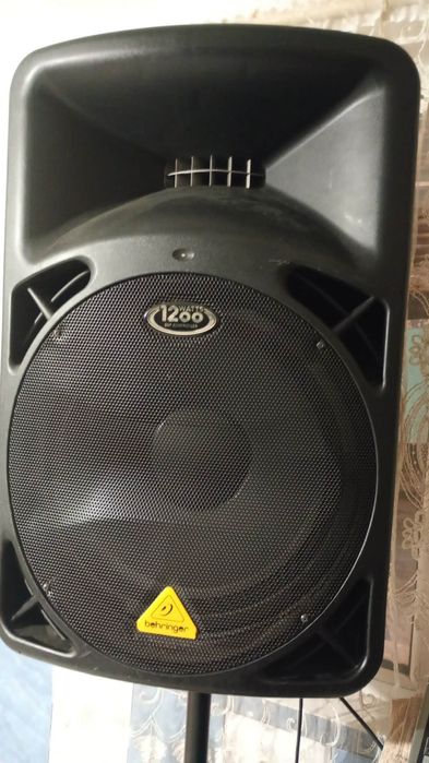 Sistem audio puternic 1200w – 4 boxe + mixer + microfon cadou