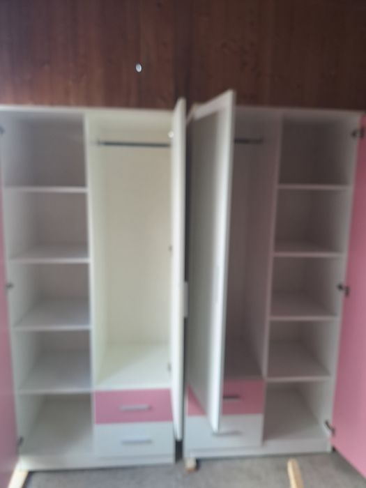 De vânzare mobilă