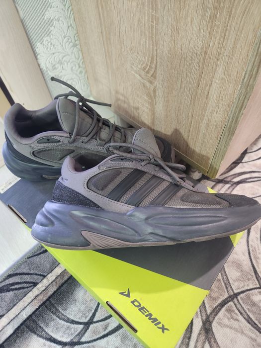 Кроссовки мужские 39.5 р