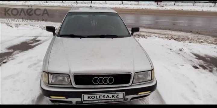 Автомобиль аудиб4