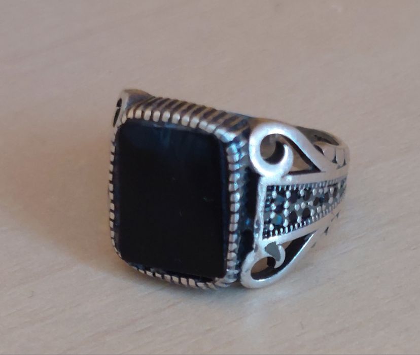 Сребърен пръстен   ръчна   изработка  подходящ за всяка възраст