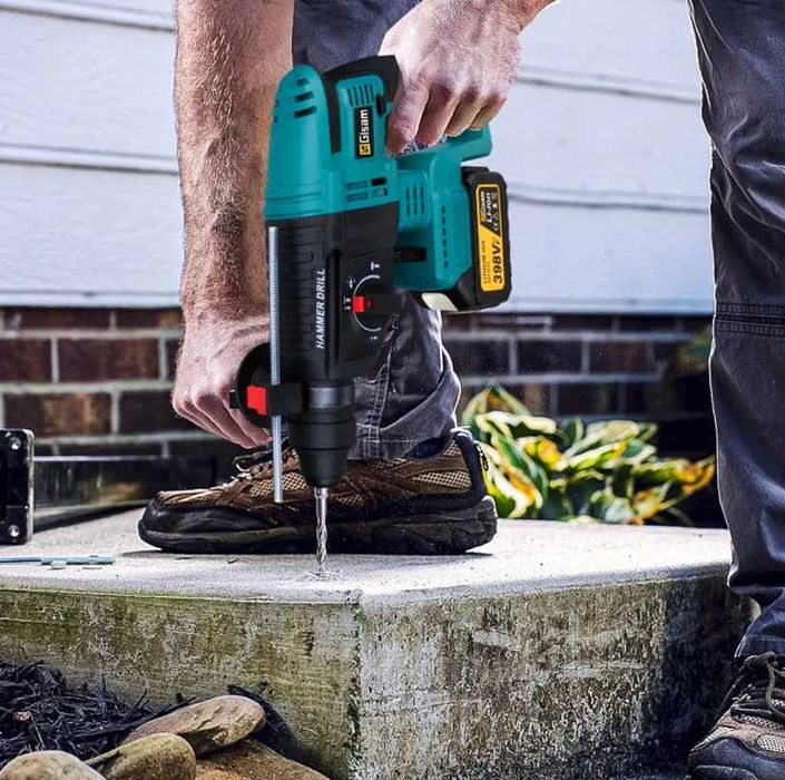 Безчетков Акумулаторен Перфоратор GISAM