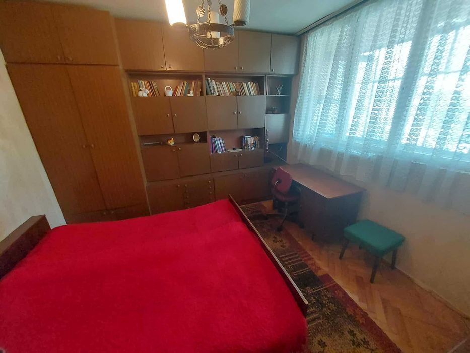 Четиристаен апартамент, кв. Боровец