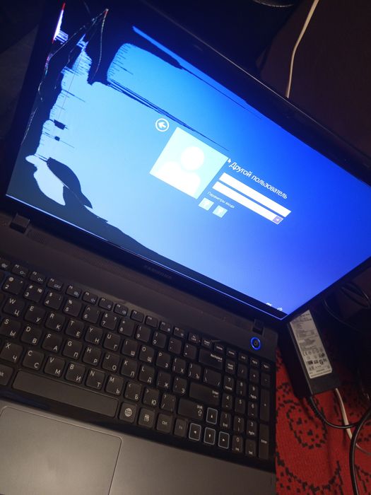 Продам ноутбук в рабочем состоянии